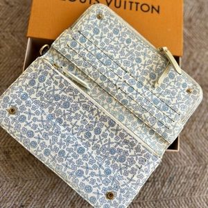 Louis Vuitton Insolite Fleuri Wallet